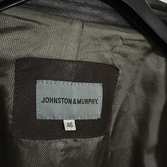 Johnson and Murphy Man’s Leather Jacket, Dark Brown Color, Size 46. - Picture 7 of 9
